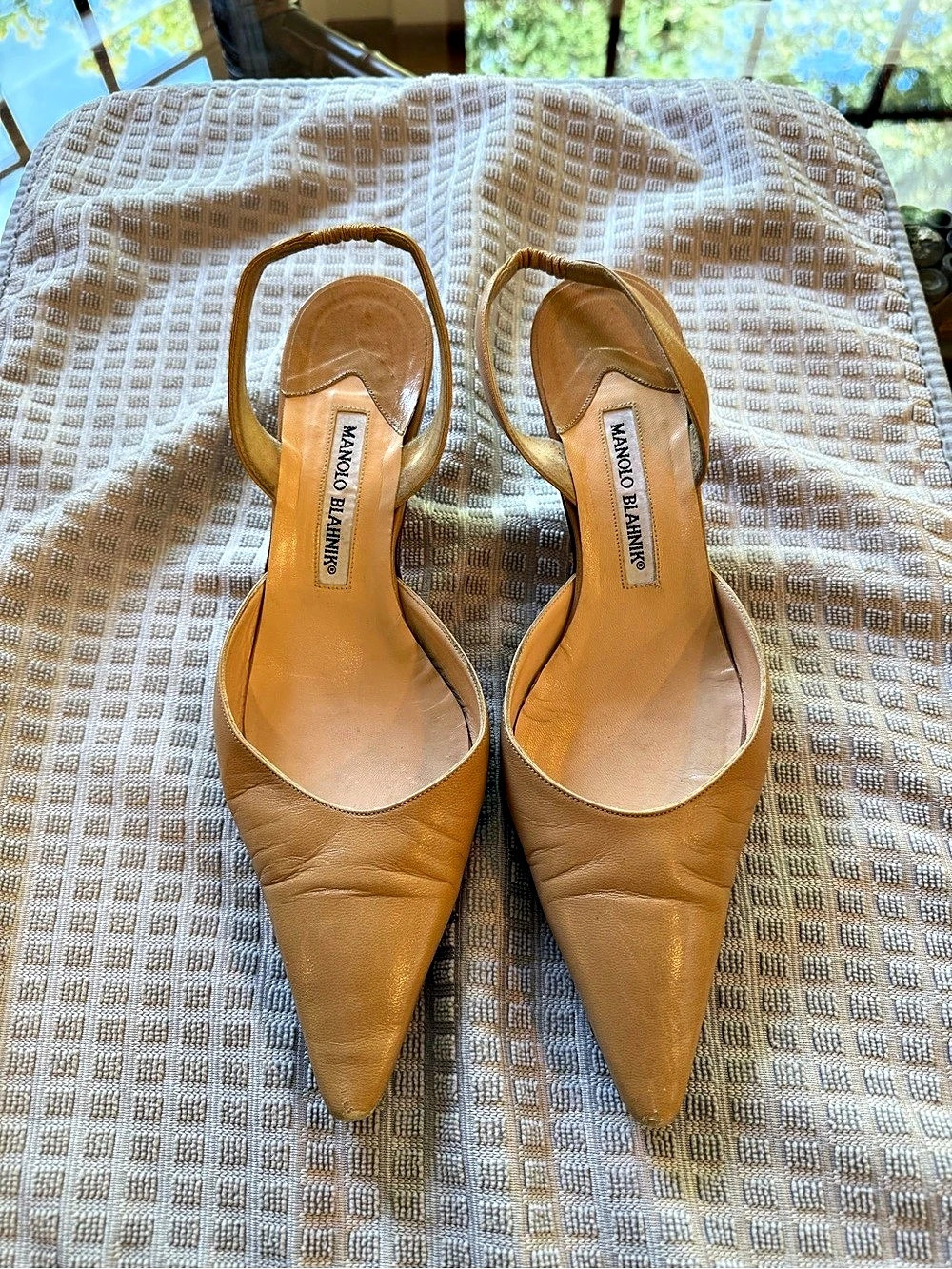 Manolo Blahnik Carolyne Slingback Pumps Brown